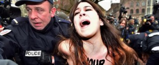 Copertina di Strauss-Kahn, ex squillo: “Rapporti animali”. Blitz Femen in Tribunale
