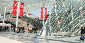 Copertina di Fiera Milano, cda si dimette e fa decadere l’ad Peraboni. Fra una settimana udienza per decidere su commissariamento