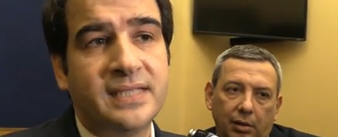 Copertina di Fi, i fittiani: “Raffaele non finirà come Fini, altro che ‘democristiano’ lui guarda a destra”