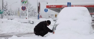 Copertina di Allerta meteo: scuole chiuse per neve e treni cancellati. Nord in ginocchio