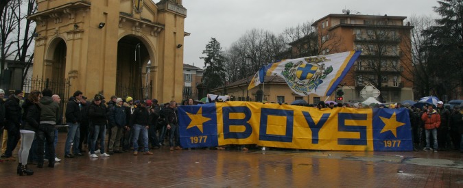 Parma nel caos, la protesta dei tifosi contro Ghirardi e i vertici del calcio
