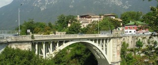 Copertina di Rifiuti, “a Ponte nelle Alpi più lavoro con pratiche virtuose e senza cassonetti”