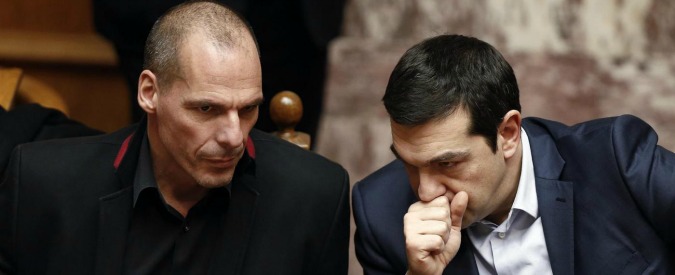 Grecia, Fmi preoccupato. Atene tenta rinvio pagamenti: “Soldi quasi finiti”