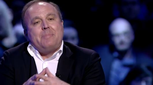 Copertina di Servizio Pubblico, Fusi: “Chiamavo Verdini per proteggere l’Italia”. Travaglio: “Beata ingenuità”