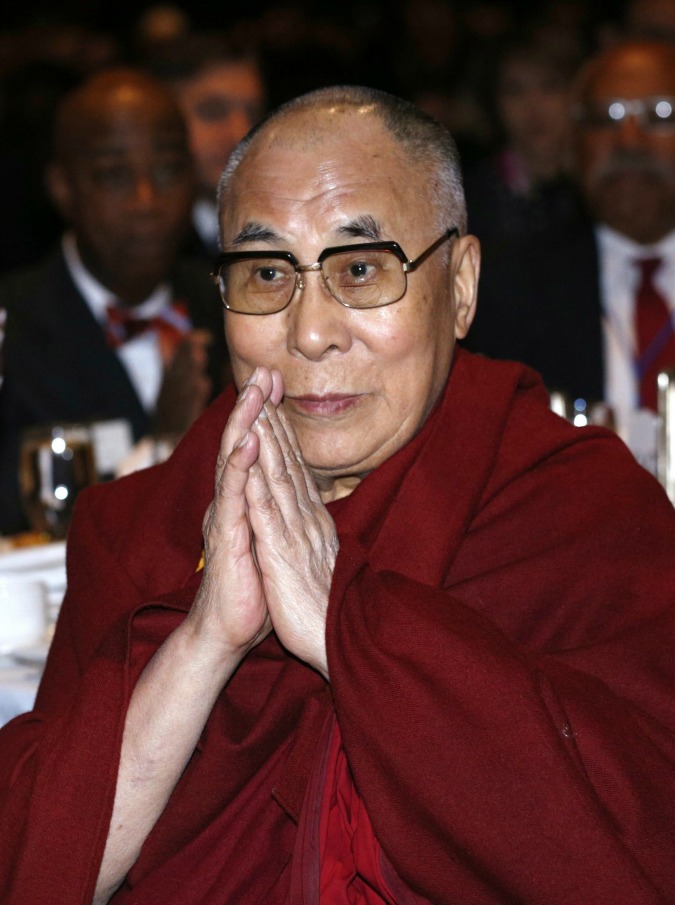 Dalai Lama, il personal chef italiano: “Non è vegetariano. Adora gli straccetti di vitello con i funghi”
