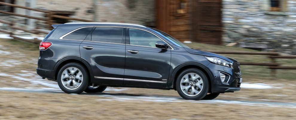 Copertina di Kia Sorento, la prova del Fatto.it – Aspirazioni da tedesca