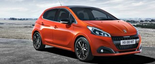 Copertina di Peugeot 208 restyling, più colore per competere con Fiesta e Clio – Fotogallery