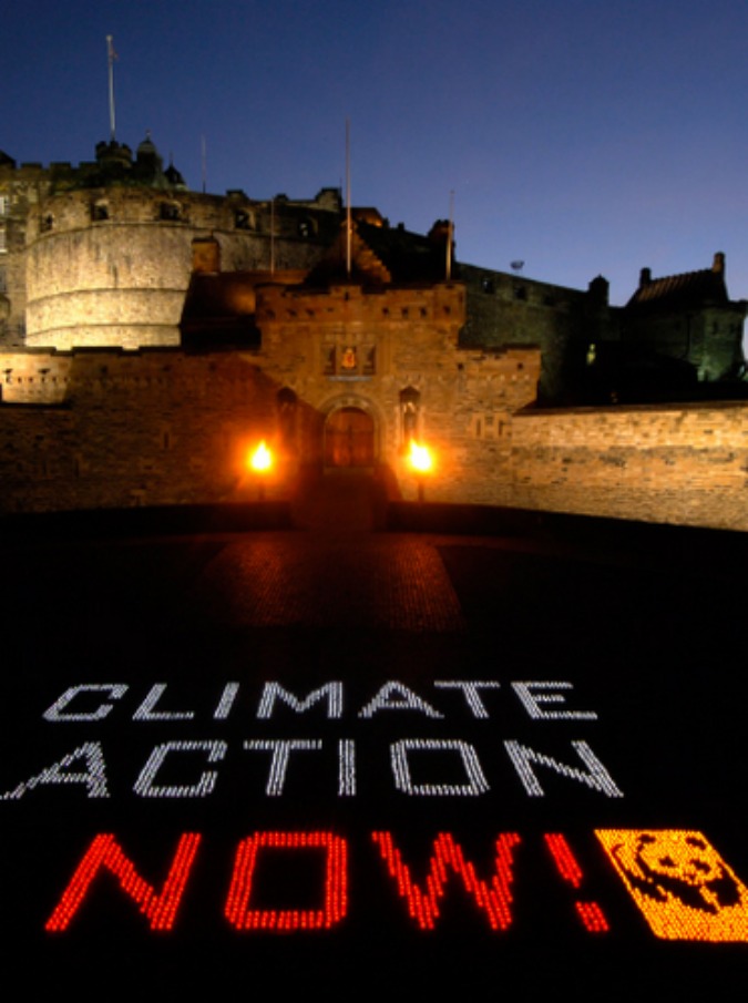 Earth Hour, il 28 marzo luci spente per un’ora per fermare il cambiamento climatico