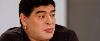 Copertina di Maradona dopo il lifting torna in tv: ecco la versione ringiovanita (anche troppo) del Pibe de Oro
