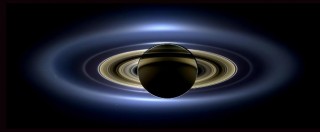 Copertina di Sonda Cassini, lo spettacolare tuffo nell’atmosfera di Saturno. Segui la diretta della Nasa