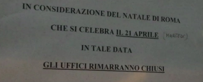 Copertina di Natale di Roma: uffici chiusi e festività pagata per i 23 mila dipendenti comunali