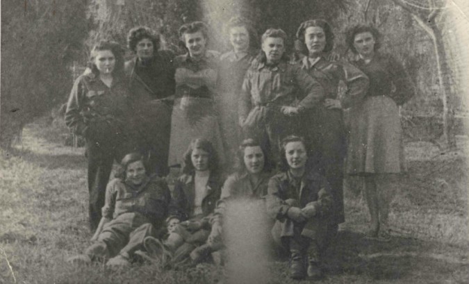 25 aprile, la Resistenza delle donne: Staffette e combattenti, in prima  linea nei campi nemici - Il Fatto Quotidiano