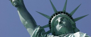 Copertina di New York, evacuata Statua della Libertà per pacco sospetto: “Falso allarme”
