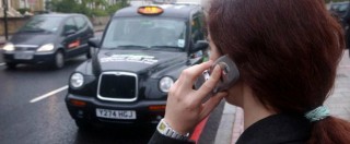 Copertina di Londra, la app Maaxi sfida Uber coi taxi condivisi. Così i clienti risparmiano