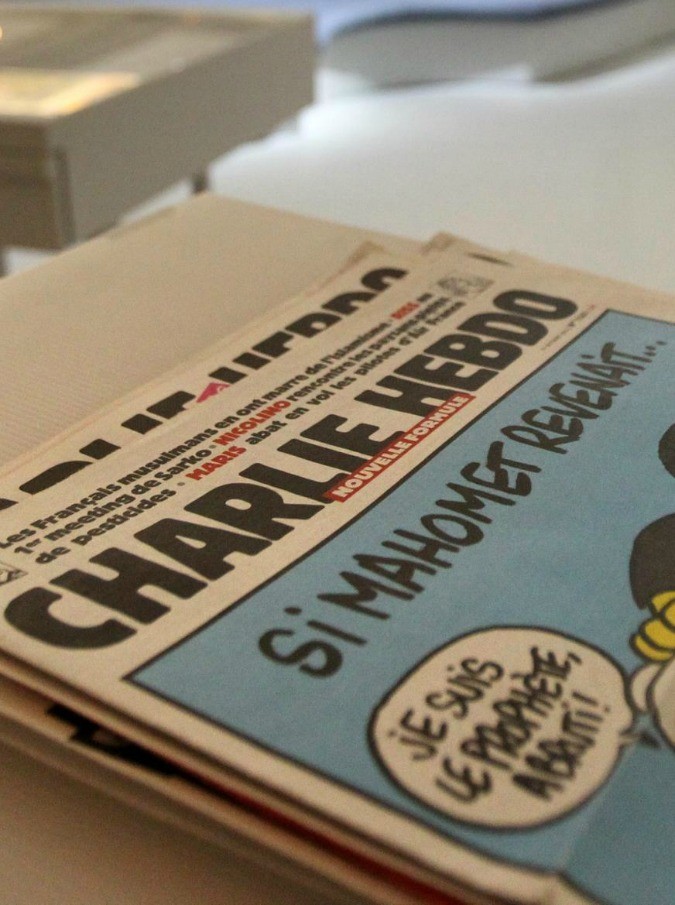 Charlie Hebdo, sei scrittori dicono ‘no’ al premio sulla libertà di espressione. E Rushdie s’infuria