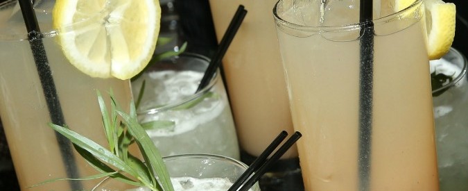 Cocktail, ecco il nuovo gasatore di bevande: “Cambia la maniera tradizionale di mixare gli ingredienti”