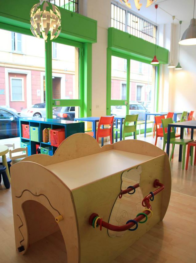 Aperitivo con passeggino? A Milano nasce il primo “family bar”, una caffetteria pensata per mamme e bimbi