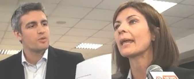 Copertina di Taglio stipendi, Moretti si rimangia la promessa al M5S: ‘Burocrate Pd’, ‘Pagliacci’