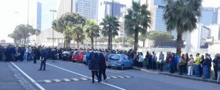 Copertina di Strage Milano, lunghe file fuori dal tribunale di Napoli a causa dei controlli