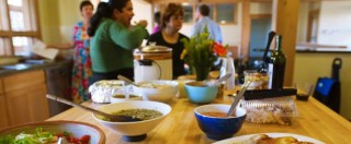 Copertina di Cohousing, stessa “casa” per giovani e anziani: condividere è intergenerazionale