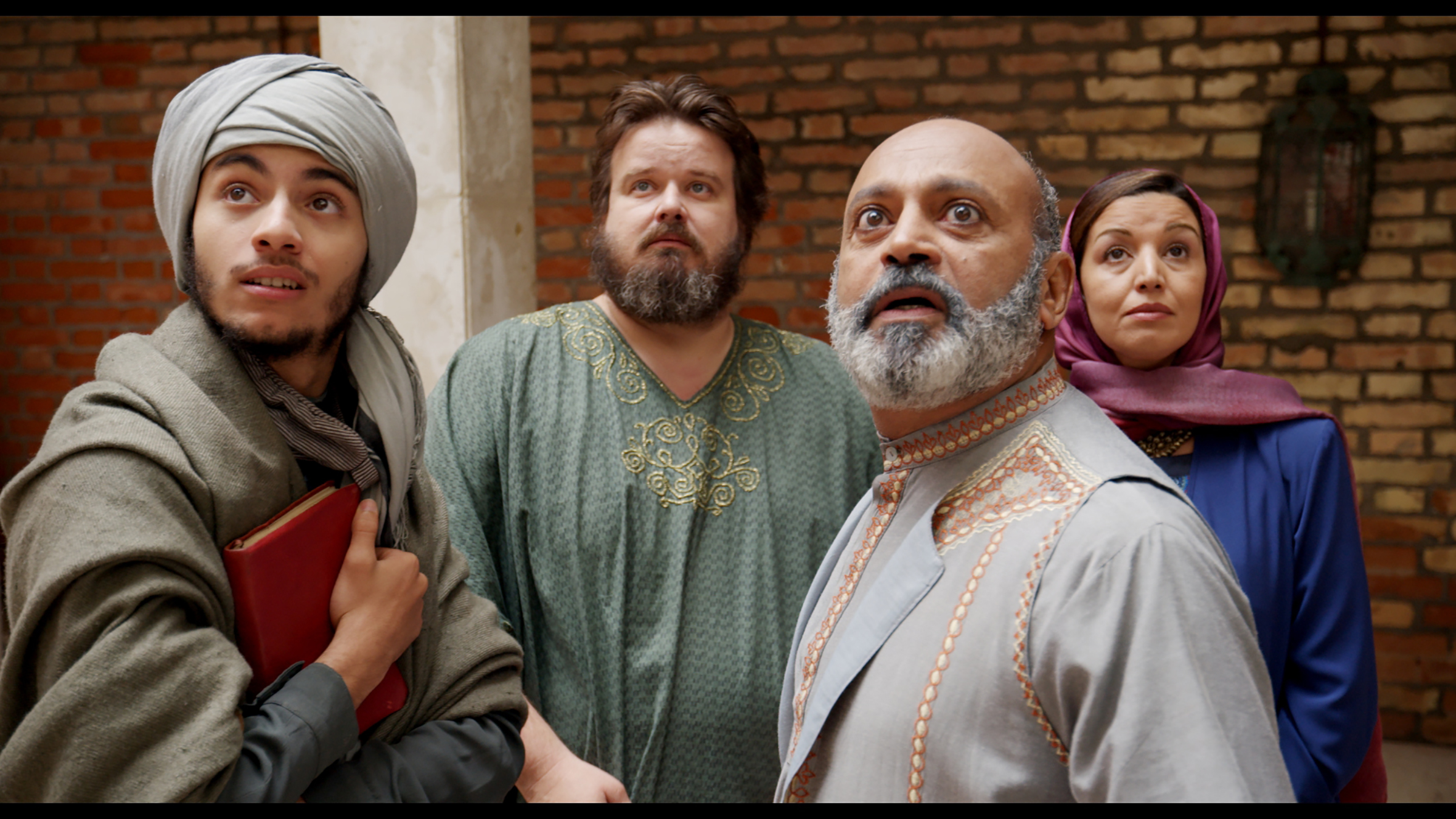 ‘Pitza e Datteri’ la commedia all’italiana sceglie Venezia per abbracciare l’Islam