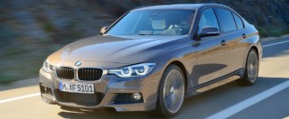 Copertina di BMW Serie 3 restyling, per la prima volta motore 3 cilindri e ibrida plug-in – FOTO