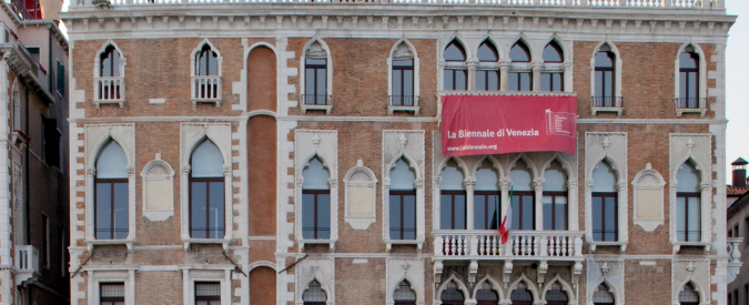 Biennale Venezia 2015, l’arte che ‘provoca’ e racconta la realtà: viaggio nei padiglioni
