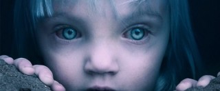 Copertina di Azzurrina, il film horror sulla leggenda della bambina albina scomparsa nel castello