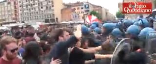 Copertina di Bologna, collettivi contestano Renzi alla Festa dell’Unità. Cariche della polizia