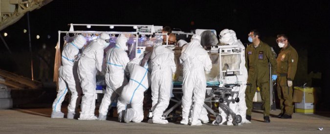 Virus Ebola, infermiere di Emergency contagiato: “Condizioni non critiche”