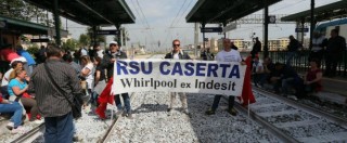 Copertina di Whirlpool, sciopero il 12 giugno. “Renzi scelga se sta con operai o camorristi”