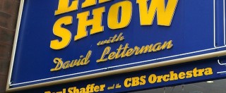 Copertina di David Letterman Show, l’ultima puntata. Ecco la ‘Dave story’: tra l’Alka-Seltzer, Bill Murray e la moglie tradita