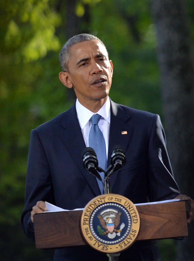 Barack Obama: “Cosa farò a fine mandato?”. Il Presidente fa ironia in un video, tra la patente da rinnovare e una finta lite con Michelle