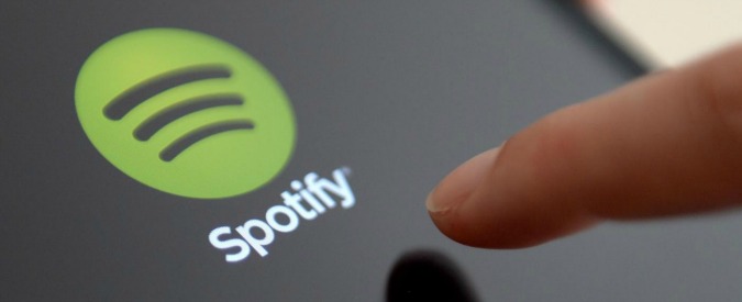 Spotify, sfida con video, news e nuove funzioni. Per raddrizzare il trend negativo