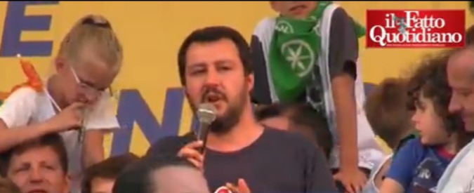 Copertina di Pontida 2015, Salvini: “Sono umano come voi”. E poi cita Papa Wojtyla: “Se sbaglio mi correggerete”