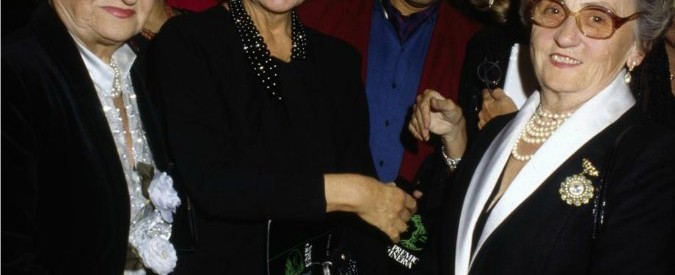 Sorelle Fontana, morta la stilista Micol. Ha vestito le grandi dive: da Rita Haywort a Audrey Hepburn