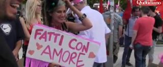 Copertina di NoExpo Pride, in centinaia sfilano a Milano al grido di “Siamo tutti rottinculo”