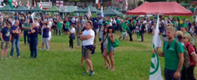 Copertina di Lega Nord, Salvini: “Lavoriamo per una Pontida del sud”. Calderoli: “Partito nazionale? Mi taglio una mano”