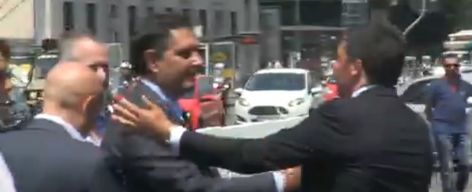 Copertina di Genova, Renzi e Toti sul Bisagno. Passante: ‘Pezzo di merda’. Premier: ‘Insulto bipartisan’