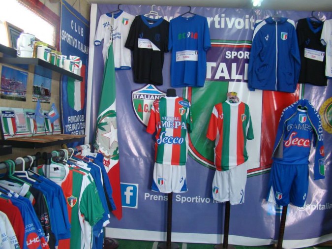 Sportivo Italiano, nella 4° serie del campionato argentino c'è cuore,  maglia e passione tricolore. Una storia nata nel 1955 - Il Fatto Quotidiano