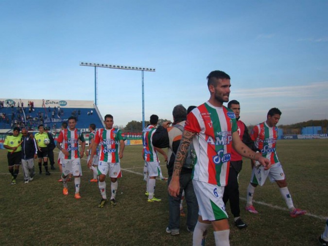 Sportivo Italiano, nella 4° serie del campionato argentino c'è cuore,  maglia e passione tricolore. Una storia nata nel 1955 - Il Fatto Quotidiano