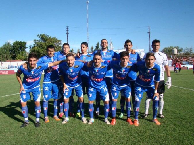 Sportivo Italiano, nella 4° serie del campionato argentino c'è cuore,  maglia e passione tricolore. Una storia nata nel 1955 - Il Fatto Quotidiano