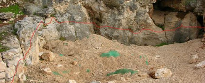 Copertina di Puglia, la grotta del Paleolitico a rischio crollo (nonostante 1,5 milioni di fondi)