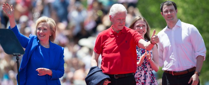 Copertina di Hillary Clinton nel discorso di Roosvelt Island sposta il baricentro della sua campagna elettorale a sinistra (FOTO)