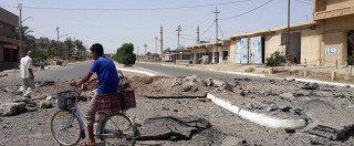 Copertina di Iraq, gli sfollati tornano a Fallujah: “Ma mancano acqua ed elettricità. Città invasa da rifiuti e cadaveri rimasti insepolti”