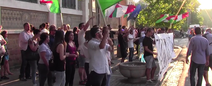 Copertina di Ostia, Casapound e Lega Nord: “Subito elezioni. No al commissariamento”