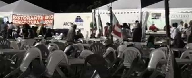 Copertina di Festa Unità Roma, la delusione dei militanti Pd: “Olio di ricino contro dirigenti corrotti”