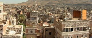 Copertina di Yemen, Arabia Saudita bombarda patrimonio dell’Unesco: almeno 5 morti