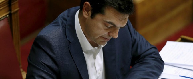 Grecia, economista: “Governo Tsipras ha sbagliato tutto, pagheranno i cittadini”