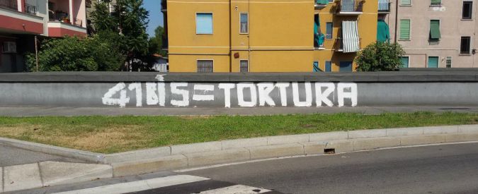 Copertina di Milano, raffica di scritte contro il 41 bis: indaga la Digos. Pisapia: “Azione organizzata”. Minacce anche contro il sindaco